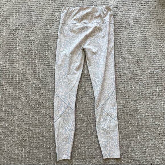 Varley Leggings in Neutral Leopard Size S - Picture 5 of 5
